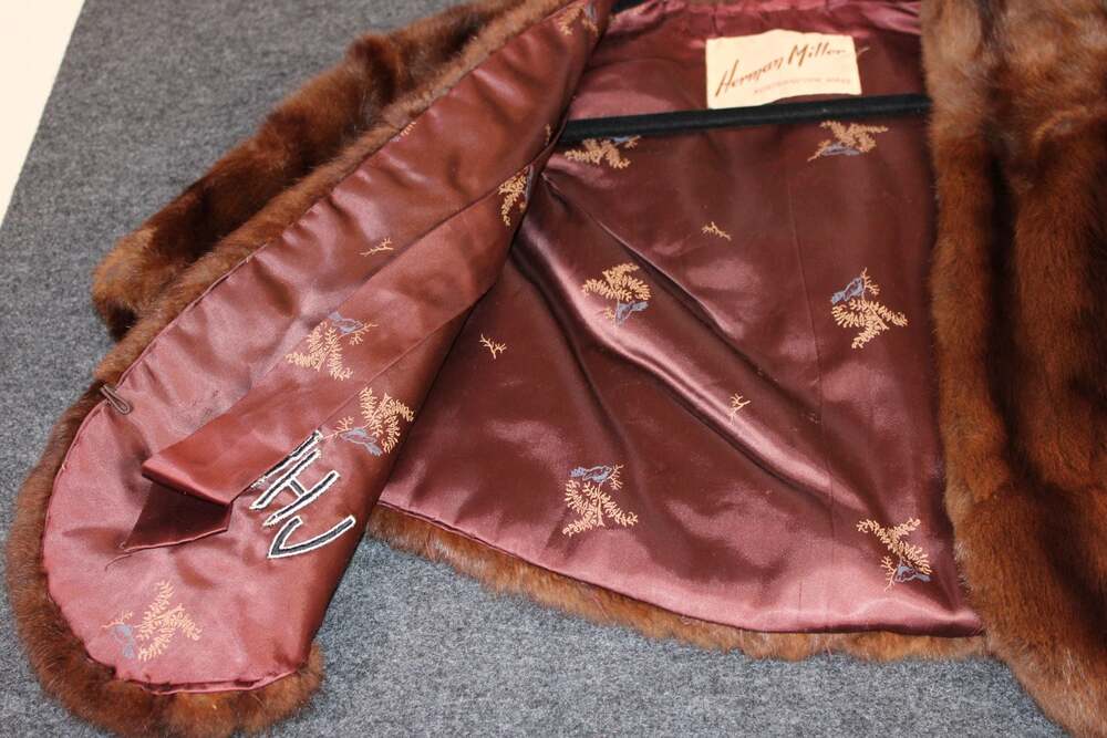 Vintage Herman Miller Northampton Mass Brown Mink Fur Stole Shawl - Picture 3 of 9